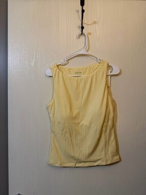 Yellow Sleeveless Women’s Tank Top with Padded Cups Size Large